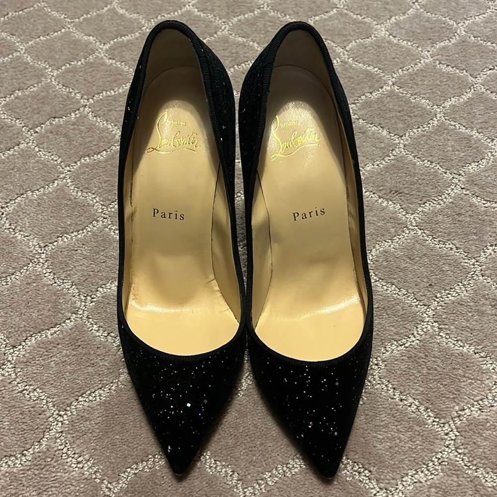 Never worn Christian louboutins size 8